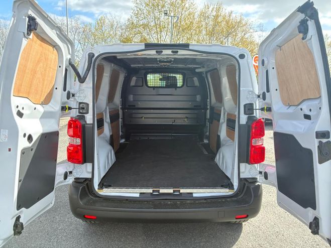 Toyota Proace 2.0 140ch D-4D MC23  FOURGON Medium Dyna BLANC de 2024