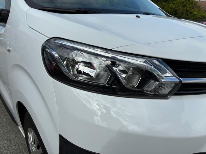 Toyota Proace 2.0 140ch D-4D MC23  FOURGON Medium Dyna BLANC de 2024