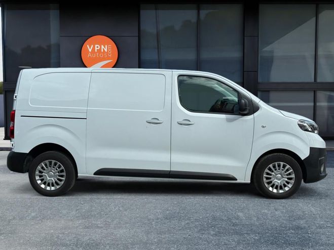 Toyota Proace 2.0 140ch D-4D MC23  FOURGON Medium Dyna BLANC de 2024