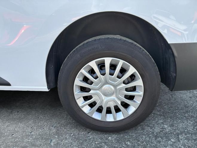 Toyota Proace 2.0 140ch D-4D MC23  FOURGON Medium Dyna BLANC de 2024