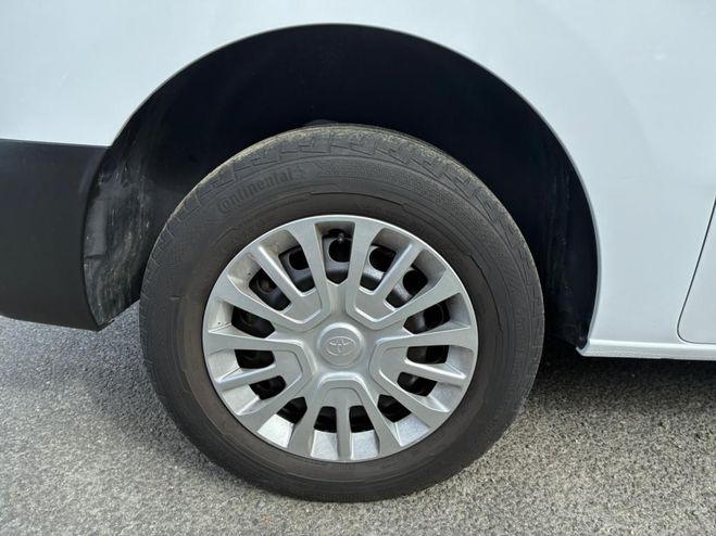 Toyota Proace 2.0 140ch D-4D MC23  FOURGON Medium Dyna BLANC de 2024