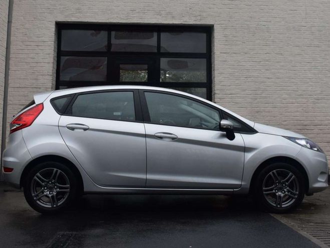 Ford Fiesta 1.25i Titanium Airco Topstaat 1e Eig Gar Argent M�tallis� de 