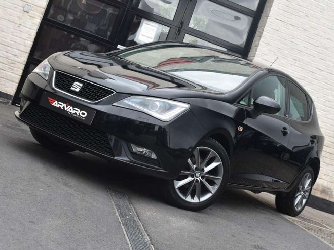 Seat Ibiza 1.4i I-TECH Xenon PDC Cruise Navi Topsta Noir M�tallis� de 
