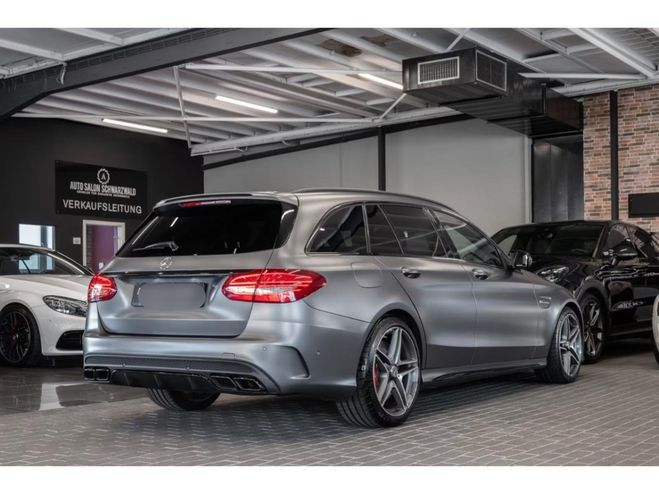 Mercedes Classe C Break 63 - BVA Speedshift MCT - BM 205 A GRIS de 2017