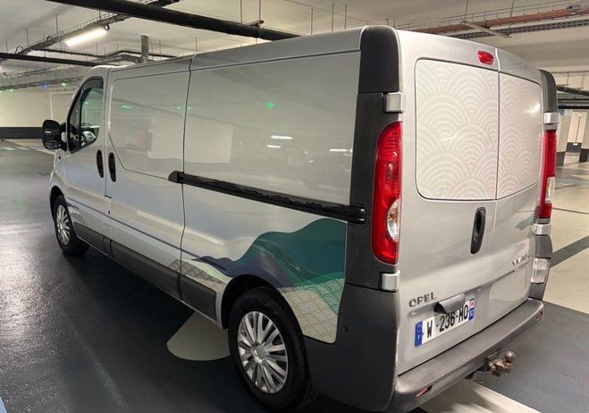 Renault Trafic Vivaro idem 2.0dci 115ch L2H1 suivi gps- Gris de 2012