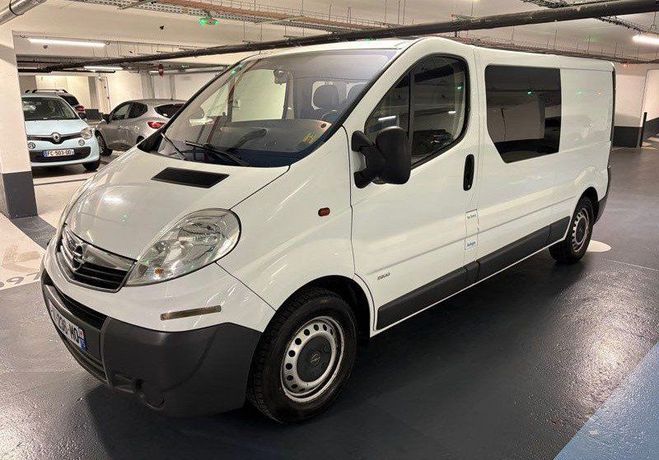 Opel Vivaro idem trafic 6places 2.0 16v essence GPL  Blanc de 2008
