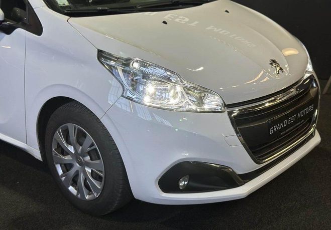 Peugeot 208 1.2i 12V S&S 82 BERLINE Active Business  Blanc de 2019
