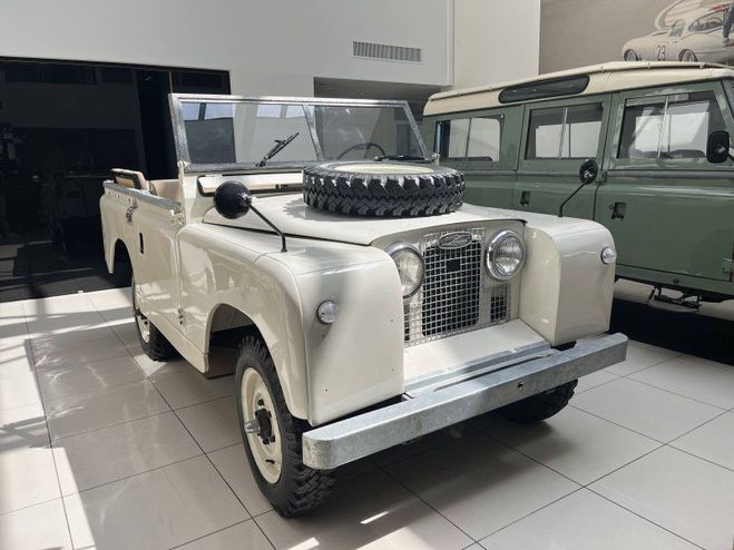 Land rover Defender HT 90 2.4L TD E Blanc de 1964