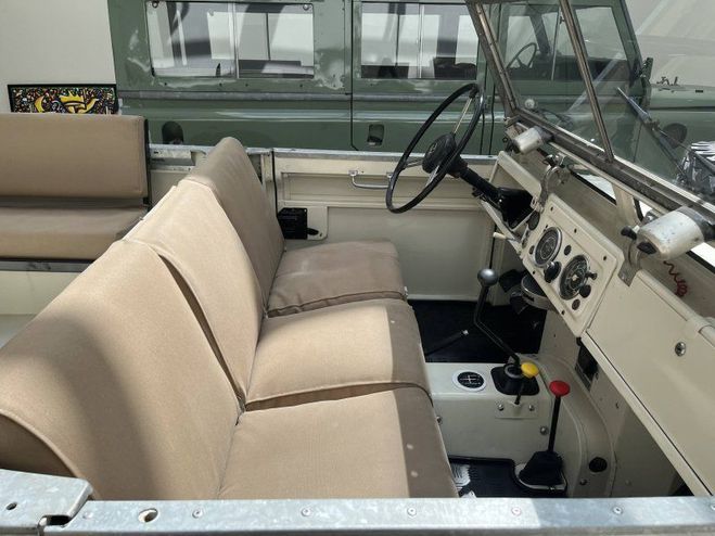 Land rover Defender HT 90 2.4L TD E Blanc de 1964
