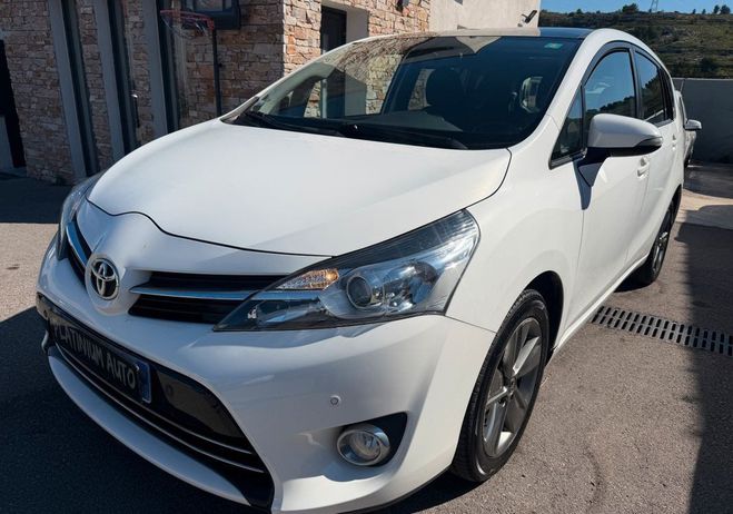 Toyota Verso (2) D-4D 112 Fap Dynamic 7PL Blanc de 2015