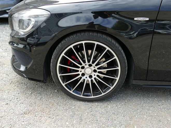 Mercedes Classe CLA CLASSE 250 SPORT 211 Ch BVA TOIT OUVRANT Noir de 2015