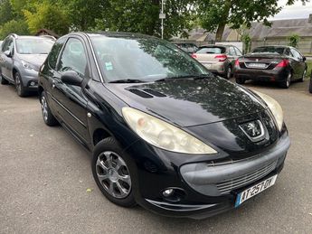  Voir d&eacute;tails -Peugeot 206 + 1.4 HDI FAP TRENDY EURO5 3P &agrave; Romorantin-Lanthenay (41)