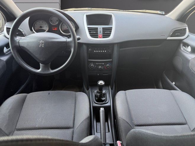 Peugeot 207 1.4 VTi 95ch pack clim moteur a chaine e Gris de 2010