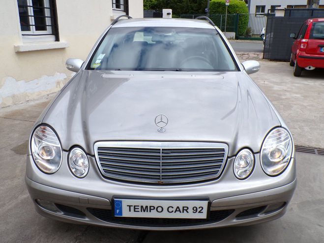 Mercedes Classe E Break 220 CDI Avantgarde Grise de 2003