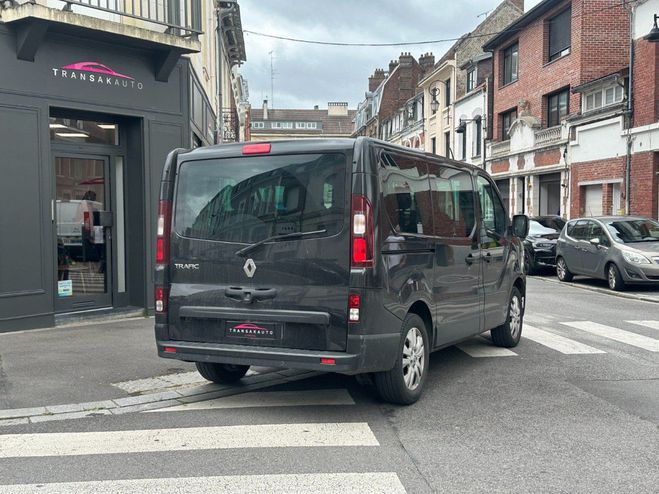 Renault Trafic 2.0L / 8 PLACES / ENTRETIENS Noir de 2024