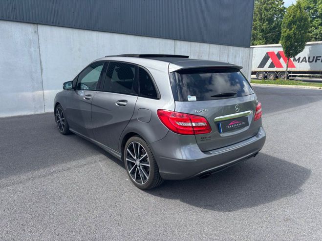 Mercedes Classe B 200 CDI BlueEFFICIENCY Design 7-G DCT A  Gris de 2014