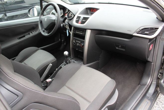 Peugeot 207 CC PHASE 2 (2) 1.6 VTI 120 SPORT Gris Fonce de 