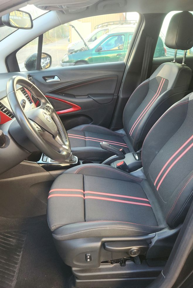 Opel Crossland X 1.2 TURBO 110ch GS LINE BVM6 Noir de 2023