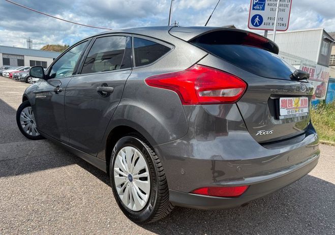 Ford Focus 1.0 EcoBoost 125ch Stop&Start Edition Bo Gris de 2016