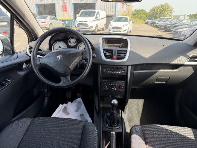Peugeot 207  SW 1.6 HDi 92ch PREMIUM BLANC de 2010