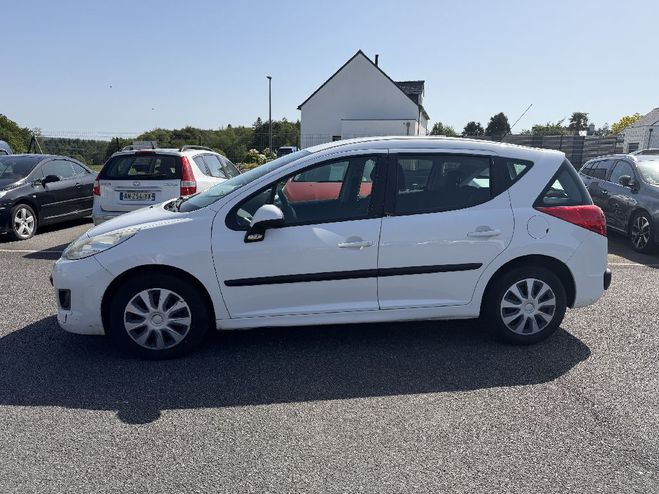 Peugeot 207  SW 1.6 HDi 92ch PREMIUM BLANC de 2010
