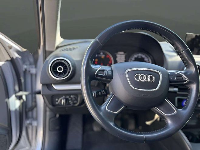 Audi A3 2.0 TDI 150CH FAP BUSINESS LINE GRIS C de 2016