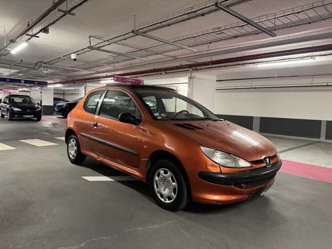 Peugeot 206 XR PRESENCE 1.4 Orange M�tallis� de 1999
