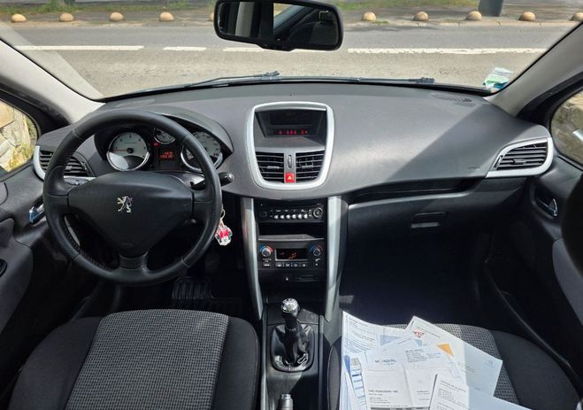 Peugeot 207 1.6L hdi 90ch 5portes Noir de 2009