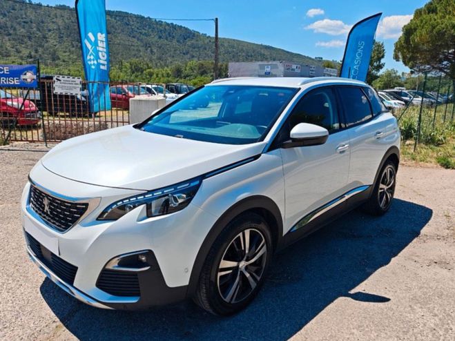 Peugeot 3008 1.5 blue hdi Blanc de 2019