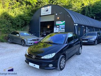  Voir d&eacute;tails -Peugeot 206 1.4i 75cv Trendy Phase 2 &agrave; Sathonay-Camp (69)