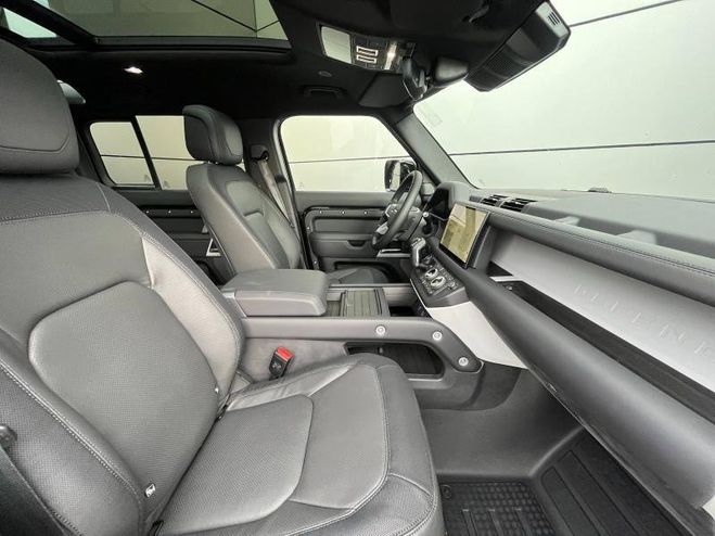 Land rover Defender 110 3.0 P400 X-Dynamic HSE Santorini Black M�tallis� de 2024