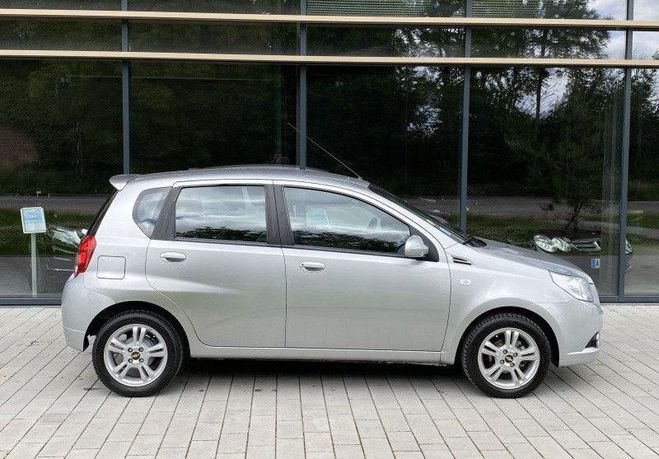 Chevrolet Aveo 1.4 16V LT 5P Gris de 2009