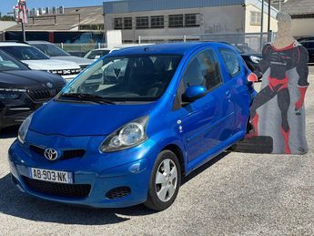  Voir d&eacute;tails -Toyota Aygo 1.0 VVT-I 68CH CONFORT 3P &agrave;  La Garde (83)