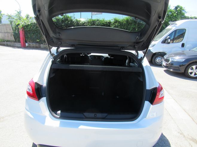 Peugeot 308 2.0 BLUEHDI 150CH GT LINE S&S 5P BLANC de 2017