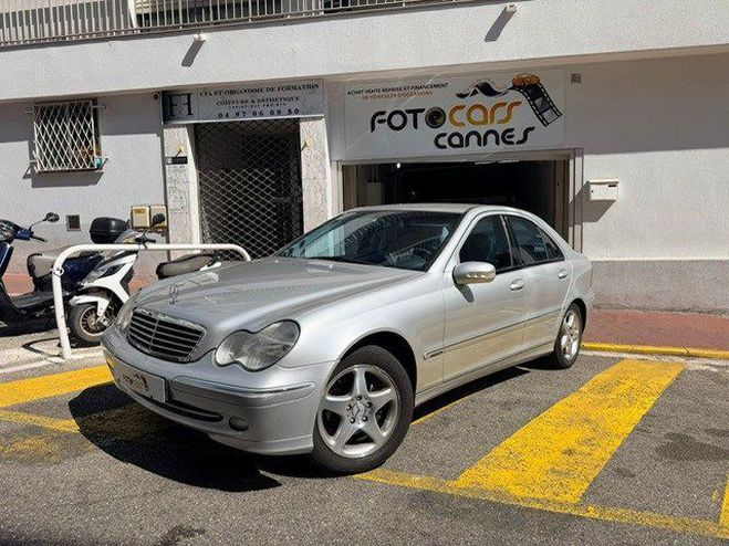 Mercedes Classe C 220 CDI AVANTGARDE BA Gris C de 2001