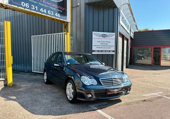  Voir d&eacute;tails -Mercedes Classe C Benz II (2) c200 cdi 122 classic premi�r &agrave; �vreux (27)