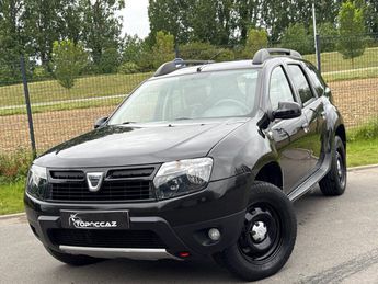  Voir d&eacute;tails -Dacia Duster 1.6 ESS 105CH GARMIN 4X2 * 81.000KM * 20 &agrave;  La Chapelle-d'Armenti�res (59)