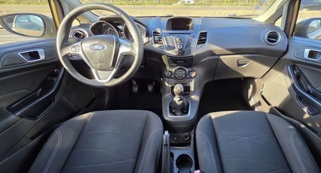 Ford Fiesta 1.5 TDCI 75CH FAP TREND 5P  de 2014