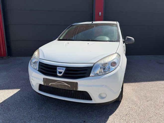 Dacia Sandero 1.2 16V 75 eco2 Laur�ate Blanc de 2011
