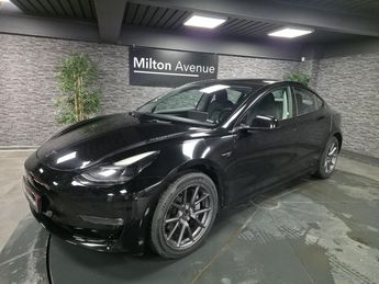  Voir d&eacute;tails -Tesla Model 3 Dual Motor AWD Long-Range &agrave; Gu�ret (23)