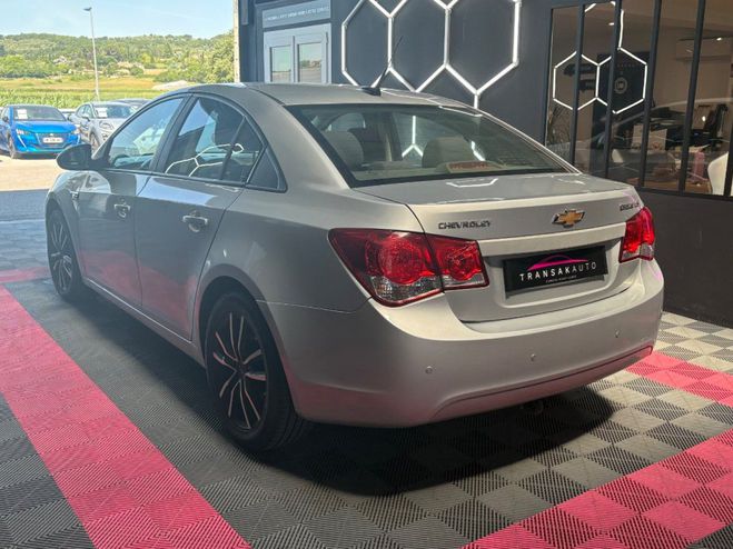 Chevrolet Cruze LS 125 ch 2.0 VCDi Radar AR ~ R�gulateur Gris de 2009
