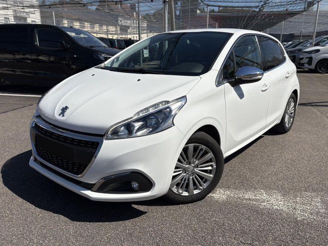 Peugeot 208 (2) 1.2 PureTech S&S 110 Allure BLANC de 2018
