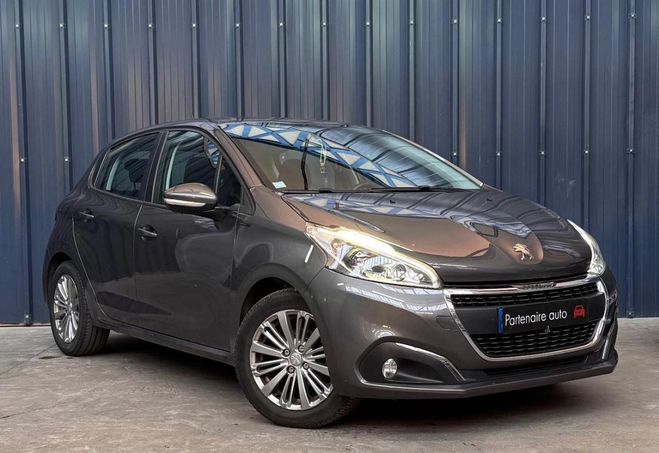 Peugeot 208 1.2 80 SIGNATURE - Garantie 1 An - Carpl Gris de 2019