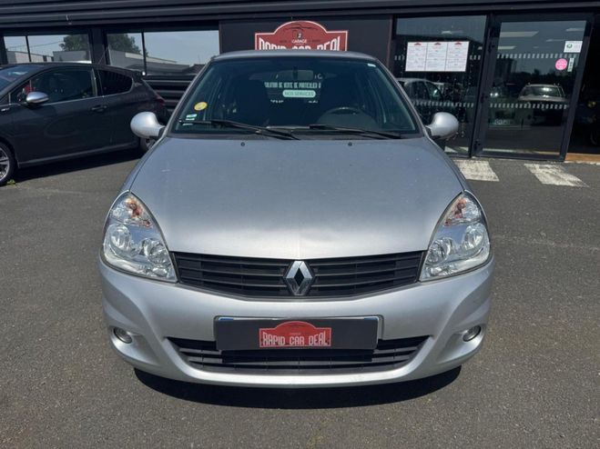 Renault Clio 1.5 dCi - 65 II BERLINE Campus Evolution GRIS CLAIR de 2011