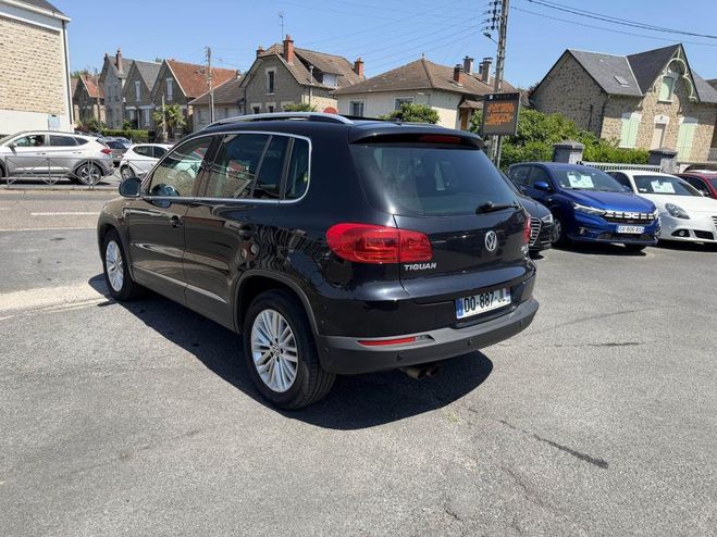 Volkswagen Tiguan 2.0 TDI FAP BlueMotion - 140 Carat gps   NOIR de 2015
