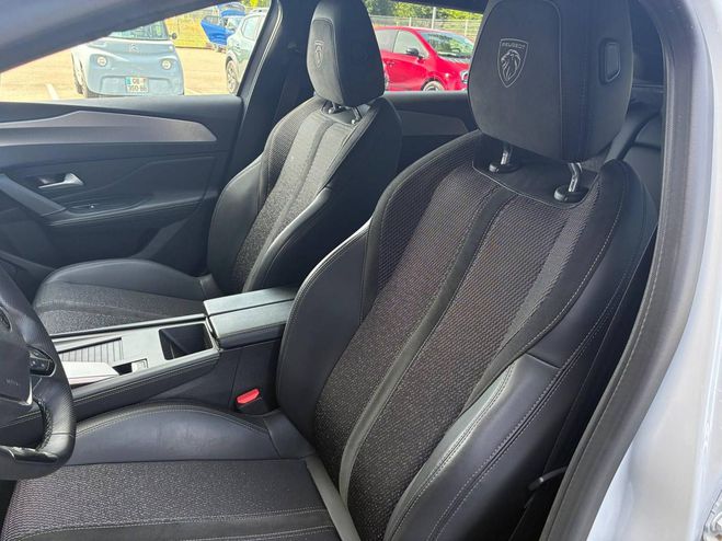 Peugeot 308 1.5 BLUEHDI 130CH S&S GT EAT8 BLANC OKENITE  de 2025