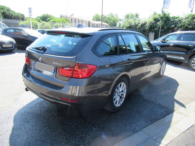 BMW Serie 3 (F31) 318D 143CH BUSINESS GRIS BRONZE de 2015