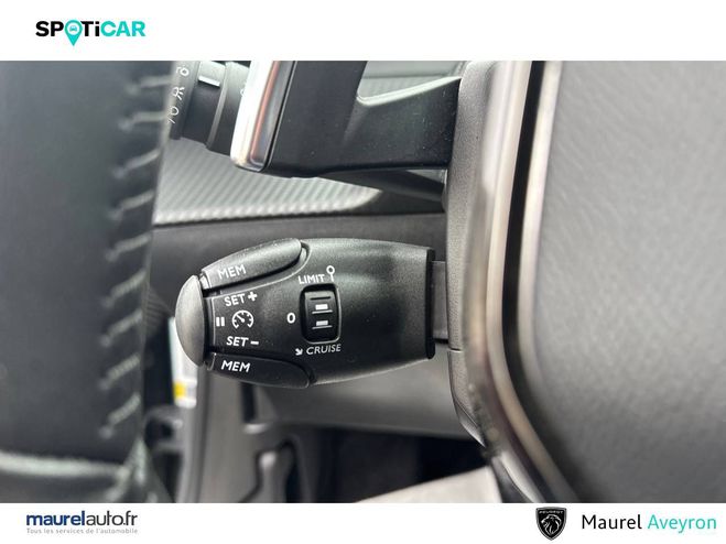 Peugeot 2008 2008 Hybrid 136 e-DCS6 Allure 5p Grey de 2024