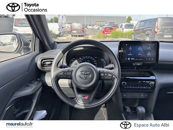 Toyota Yaris Yaris Cross Hybride 116h 2WD GR SPORT 5p Grey de 2023