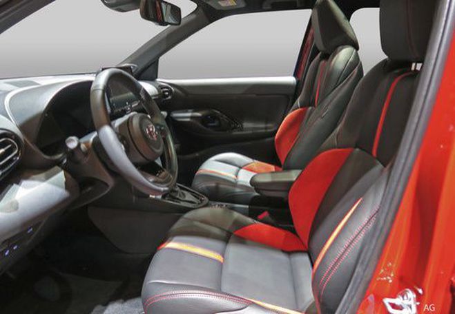 Toyota Yaris Yaris Cross Hybride 116h 2WD Design 5p Brown de 2023